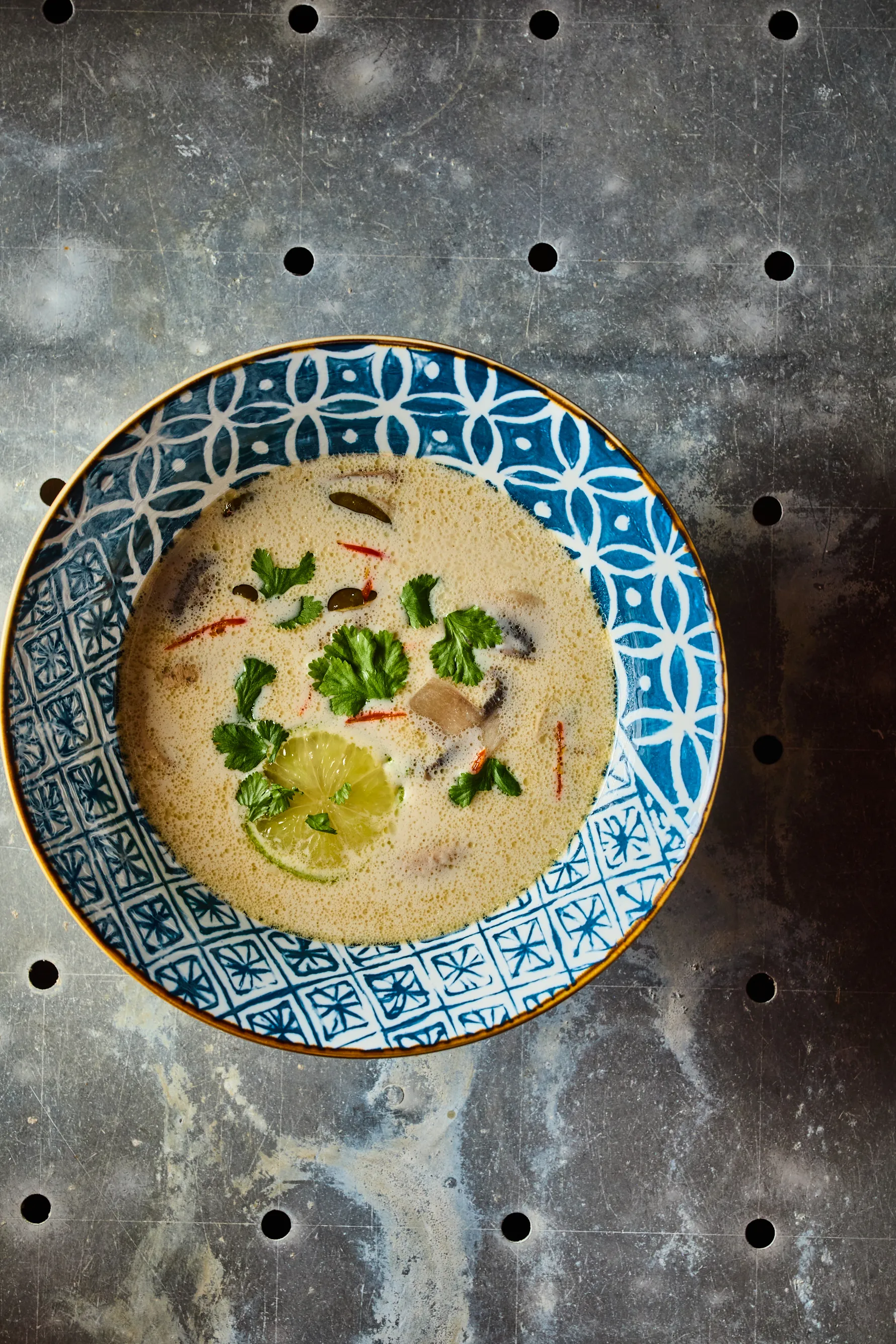 Tom Kha leves 